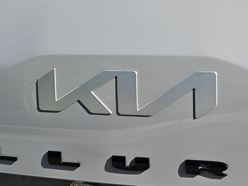 Used 2022 Kia Telluride SX w/ Nightfall Edition Package AWD/4WD image 31