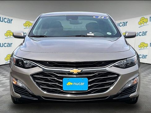 Used 2024 Chevrolet Malibu LT FWD image 2