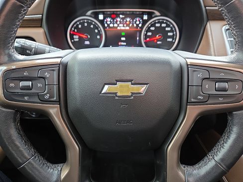 Used 2021 Chevrolet Suburban High Country w/ Premium Package image 16