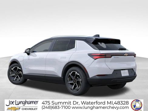 New 2026 Chevrolet Equinox EV LT FWD image 3