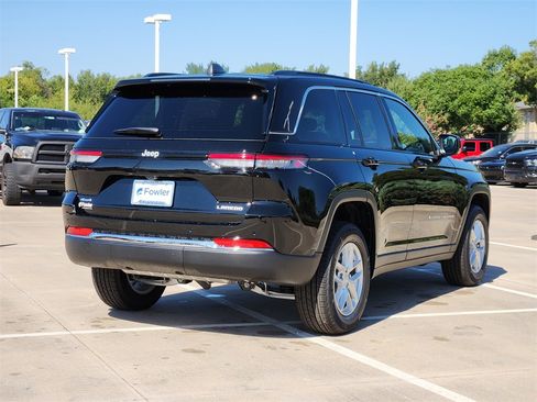 New 2025 Jeep Grand Cherokee Laredo X image 4