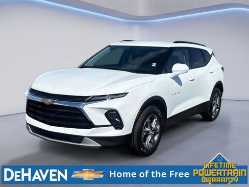 Used 2024 Chevrolet Blazer LT w/ Convenience Package AWD/4WD image 2