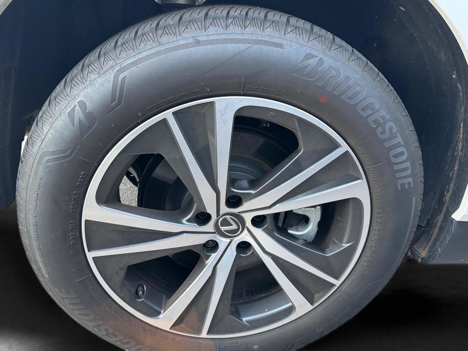 Used 2025 Lexus RX 350 Premium w/ Accessory Package (Z1) FWD image 10