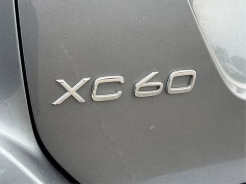 Used 2017 Volvo XC60 T6 Dynamic w/ Climate Package AWD/4WD image 30