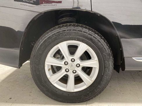 Used 2013 Toyota Highlander SE image 8