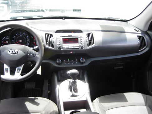 Used 2013 Kia Sportage LX FWD image 23