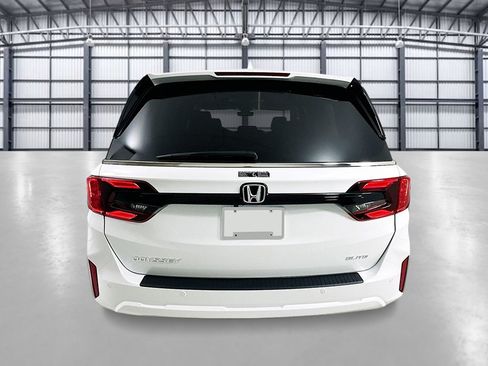 New 2026 Honda Odyssey Elite image 4