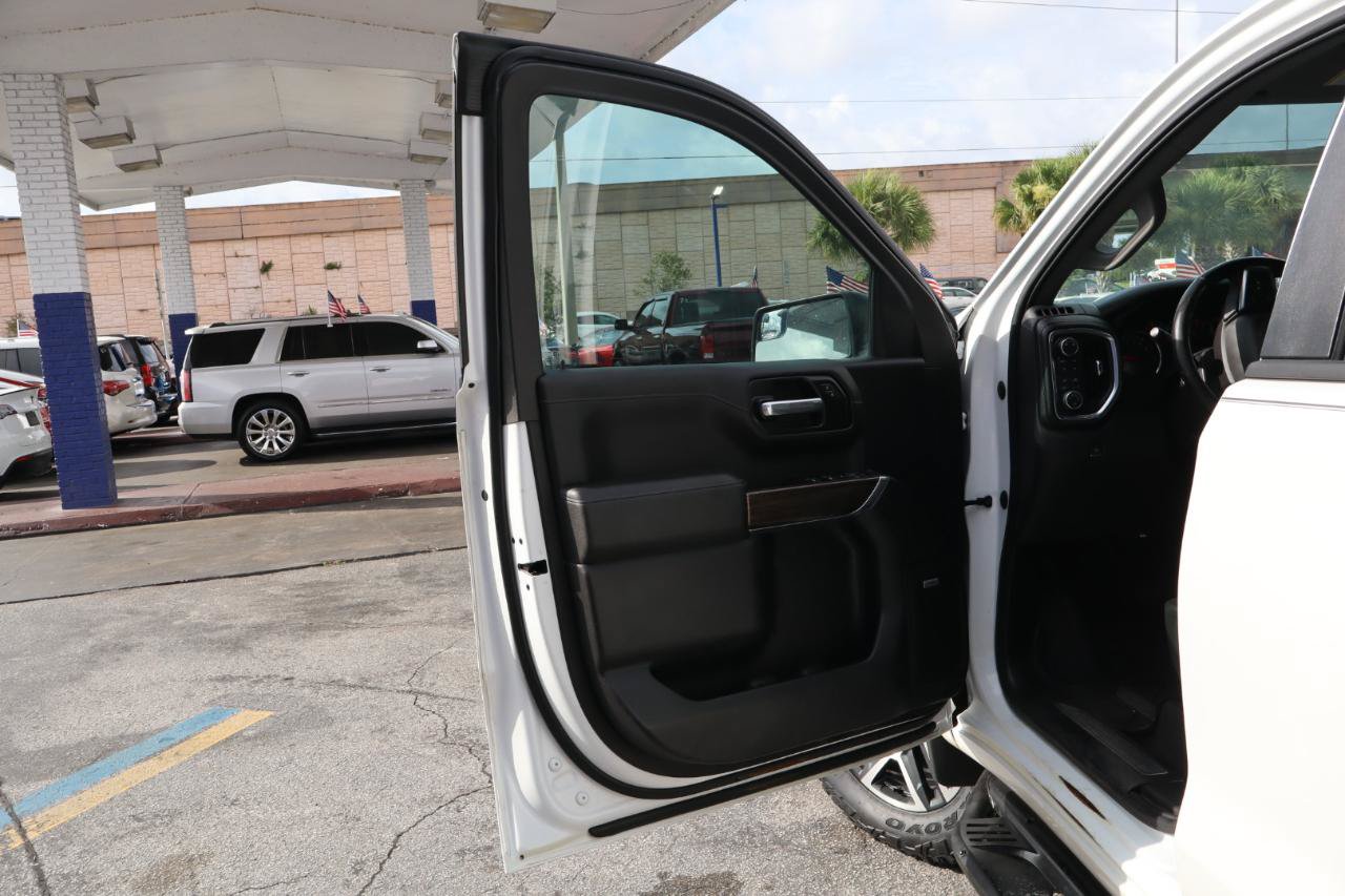 Used 2019 Chevrolet Silverado 1500 LT Trail Boss AWD/4WD image 12