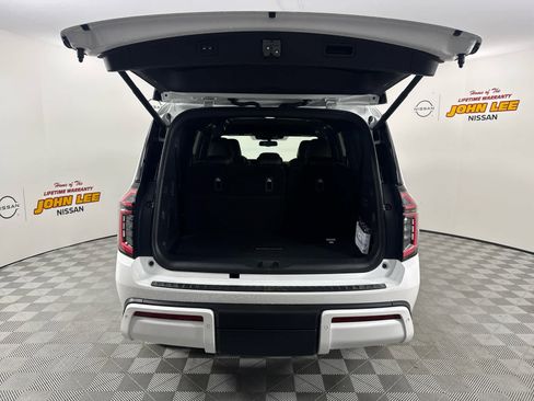 New 2026 Nissan Armada SL w/ Convenience Package image 5
