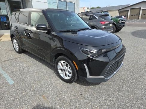 Used 2023 Kia Soul LX w/ Option Group 015 image 4