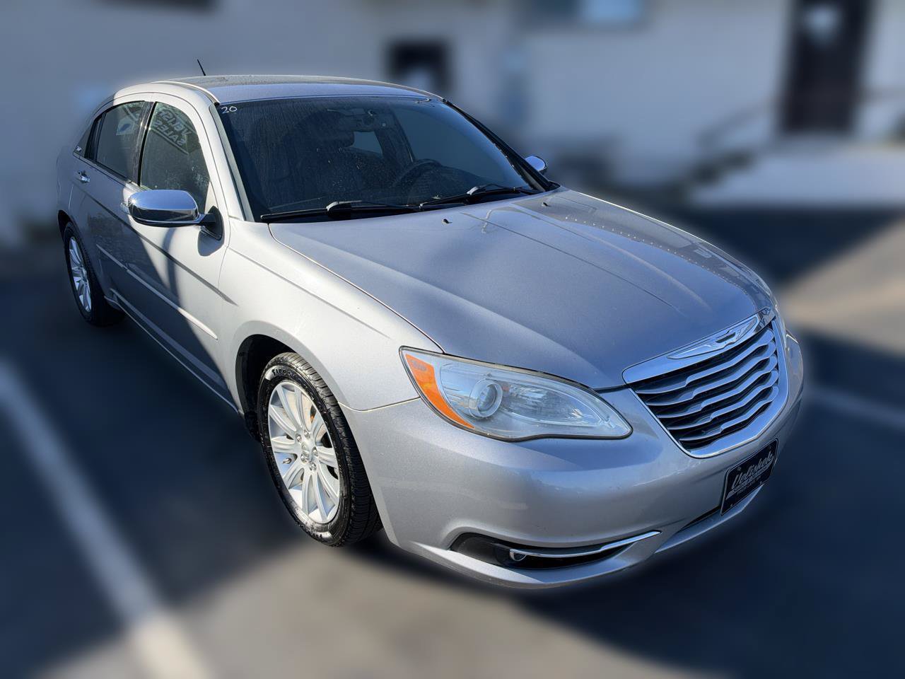 Used 2013 Chrysler 200 Limited FWD image 1