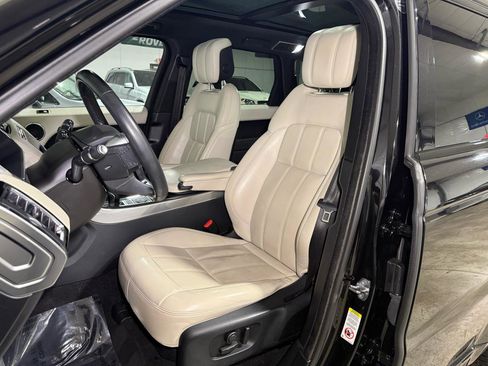 Used 2020 Land Rover Range Rover Sport HSE image 11