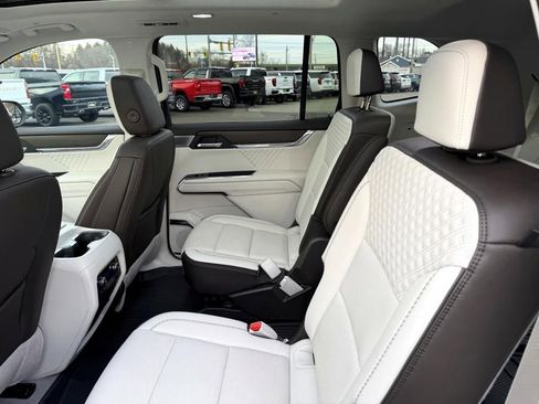 Certified 2024 GMC Acadia Denali w/ Super Cruise Package image 12