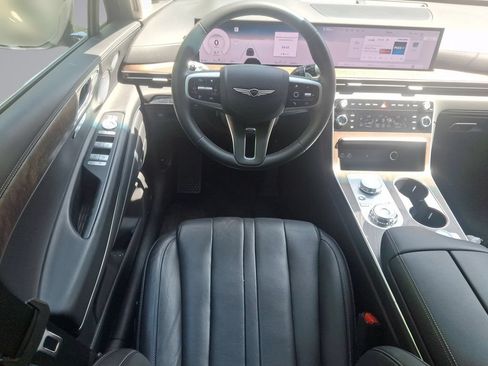 Used 2025 Genesis GV80 2.5T Advanced AWD/4WD image 21