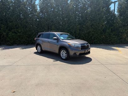 Used 2015 Toyota Highlander LE