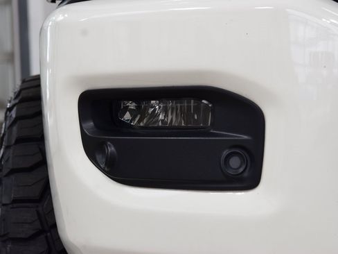 Used 2024 RAM 2500 Laramie w/ Night Edition image 12