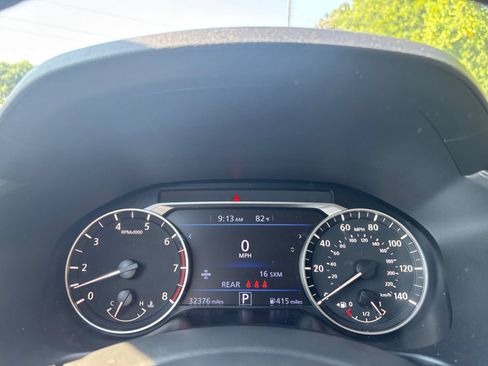 Used 2025 Nissan Altima 2.5 SV FWD image 36