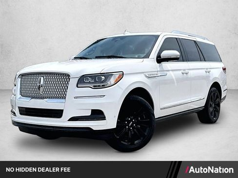 Used 2022 Lincoln Navigator Reserve RWD image 1