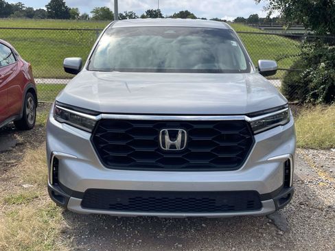 Used 2024 Honda Pilot EX-L image 3