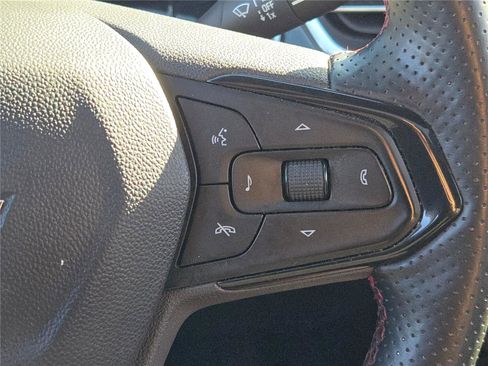 Used 2024 Chevrolet Trax RS w/ Sunroof Package image 33