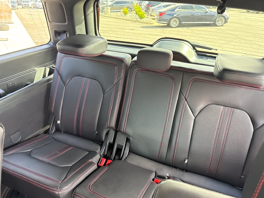 Used 2024 Ford Expedition Limited AWD/4WD image 29