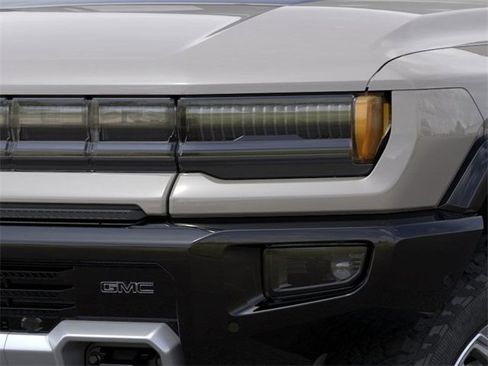 New 2026 GMC Hummer EV 4x4 Crew Cab image 10