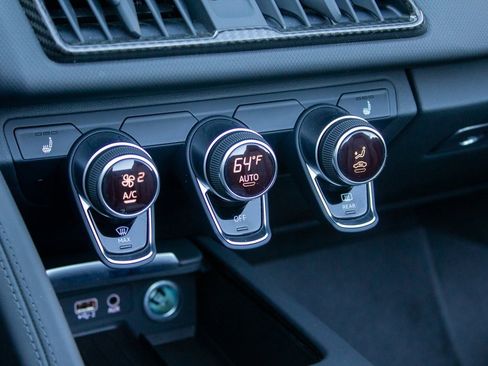 Used 2021 Audi R8 V10 image 21