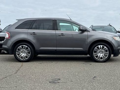 Used 2010 Ford Edge Limited FWD image 3