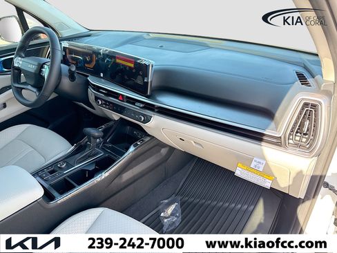 New 2026 Kia Sorento S image 14