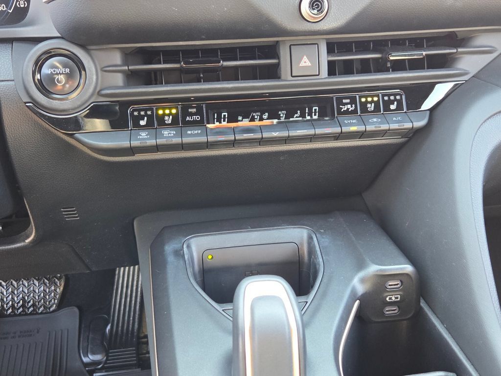 Used 2023 Toyota Crown AWD/4WD image 21
