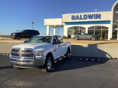 Used 2018 RAM 2500 Tradesman w/ Chrome Appearance Group image 3