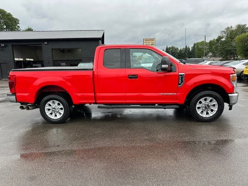 Used 2021 Ford F250 XLT image 2