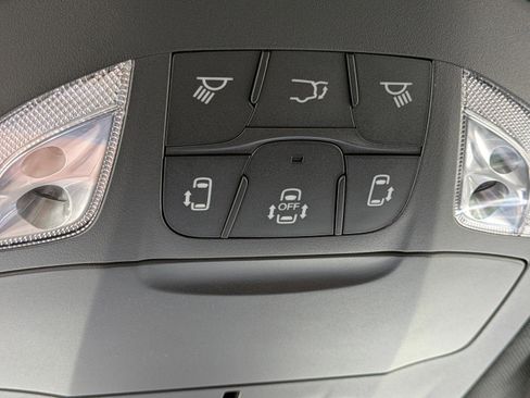 New 2026 Chrysler Voyager LX image 33