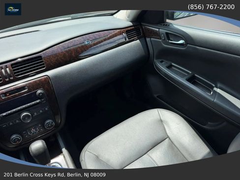 Used 2012 Chevrolet Impala LTZ FWD image 24
