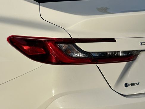 Used 2025 Toyota Camry LE image 23