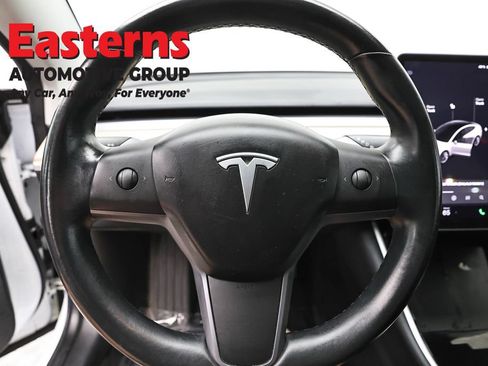 Used 2018 Tesla Model 3 Long Range AWD/4WD image 10