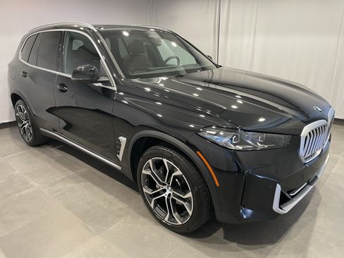 Used 2026 BMW X5 xDrive40i AWD/4WD image 3