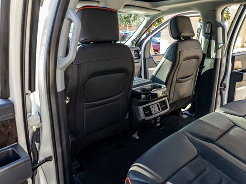 Used 2023 Ford F250 Lariat w/ Lariat Ultimate Package image 34