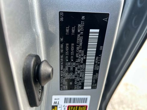 Used 2020 Toyota Highlander XLE image 33