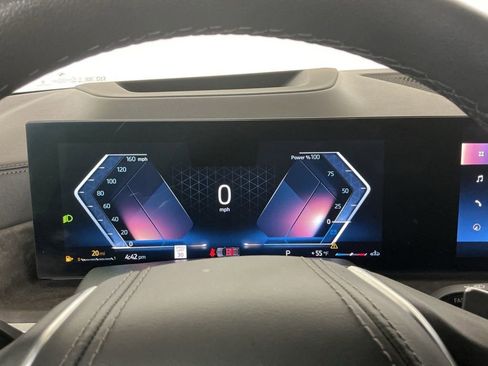 Certified 2023 BMW X7 xDrive40i w/ Premium Package image 10