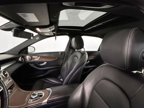 Used 2019 Mercedes-Benz C 300 4MATIC Sedan image 21