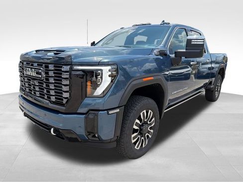 New 2026 GMC Sierra 2500 Denali Ultimate AWD/4WD image 3