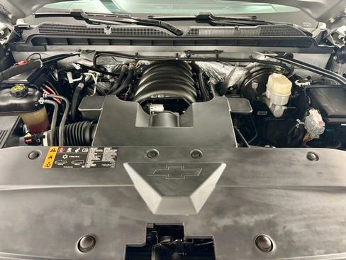 Used 2018 Chevrolet Silverado 1500 LT w/ All Star Edition image 38