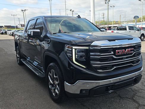 Used 2024 GMC Sierra 1500 SLT w/ SLT Premium Plus Package image 6