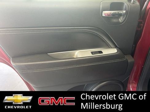 Used 2016 Jeep Compass Latitude AWD/4WD image 19