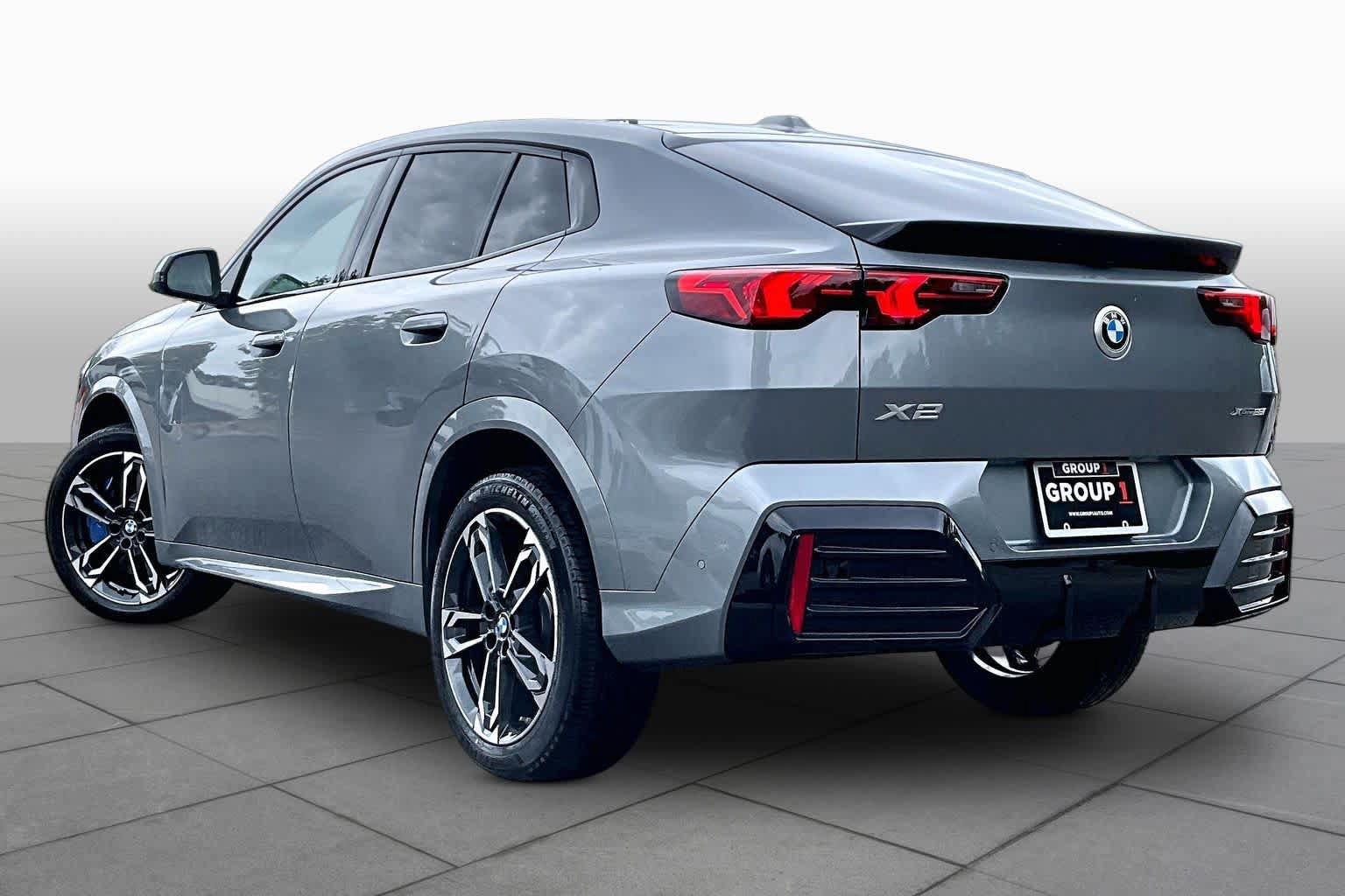Used 2026 BMW X2 xDrive28i AWD/4WD image 11