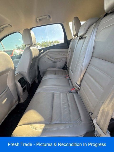 Used 2017 Ford Escape Titanium w/ Equipment Group 301A AWD/4WD image 17