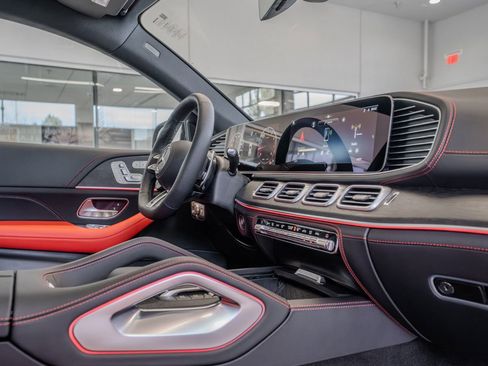 New 2026 Mercedes-Benz GLE 53 AMG 4MATIC Coupe image 18