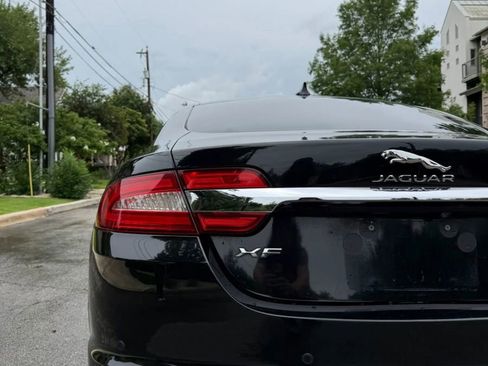 Used 2015 Jaguar XF Sport RWD image 12