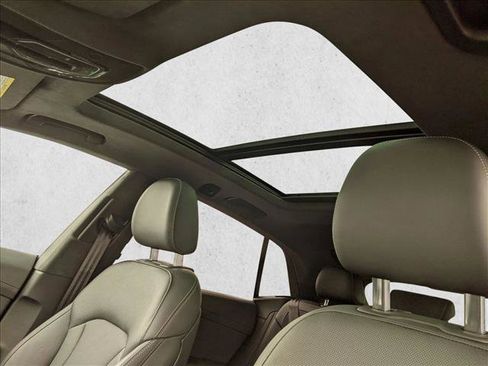 Certified 2025 Audi Q8 Prestige image 16